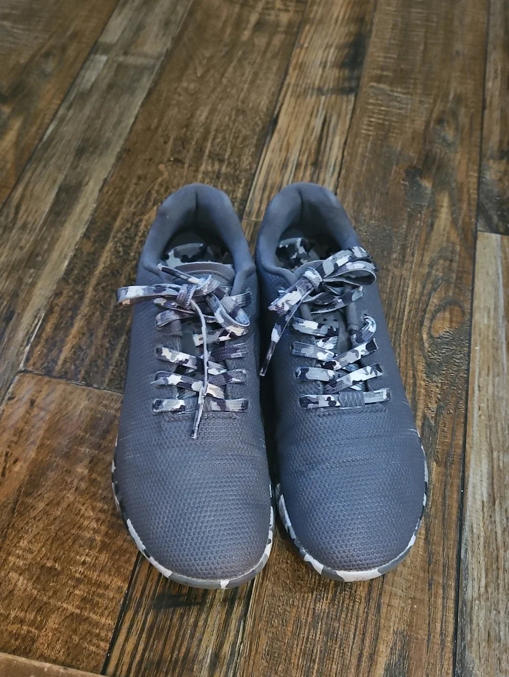 NOBULL Gray Athletic Trainer with Camo Sole (Unisex W-9 M-7.5)